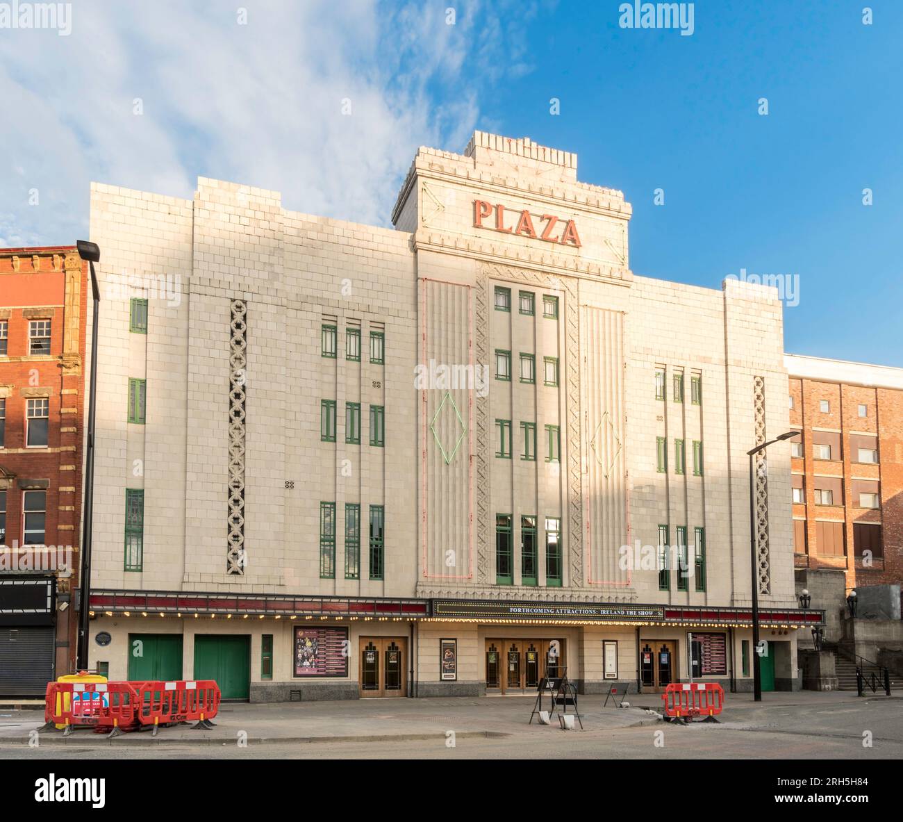 Das denkmalgeschützte Plaza-Kino- und Theatergebäude im Art déco-Stil in Stockport, England, Großbritannien Stockfoto