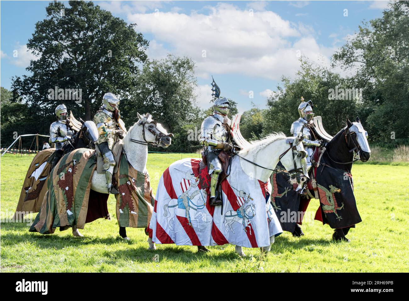 Kenilworth England Kenilworth Castle Ritter betreten die Arena, um zu treten Stockfoto