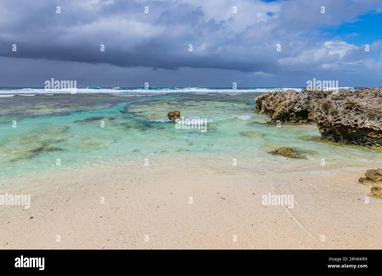 Strand auf Efate Island, Vanuatu, in der Nähe von Port Vila - berühmter Strand an der Ostküste Stockfoto