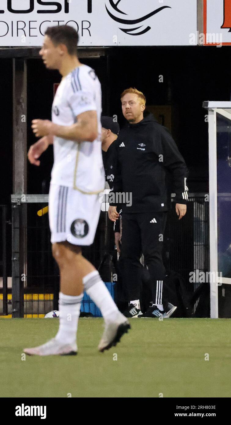 Seaview Stadium, Belfast, Nordirland, Vereinigtes Königreich. 27. Juli 2023. Qualifikationsrunde 2 der UEFA Europa Conference League (erste Etappe) – Kreuzritter/Rosenborg. Rosenborg Fußballtrainer Svein Maalen. Stockfoto