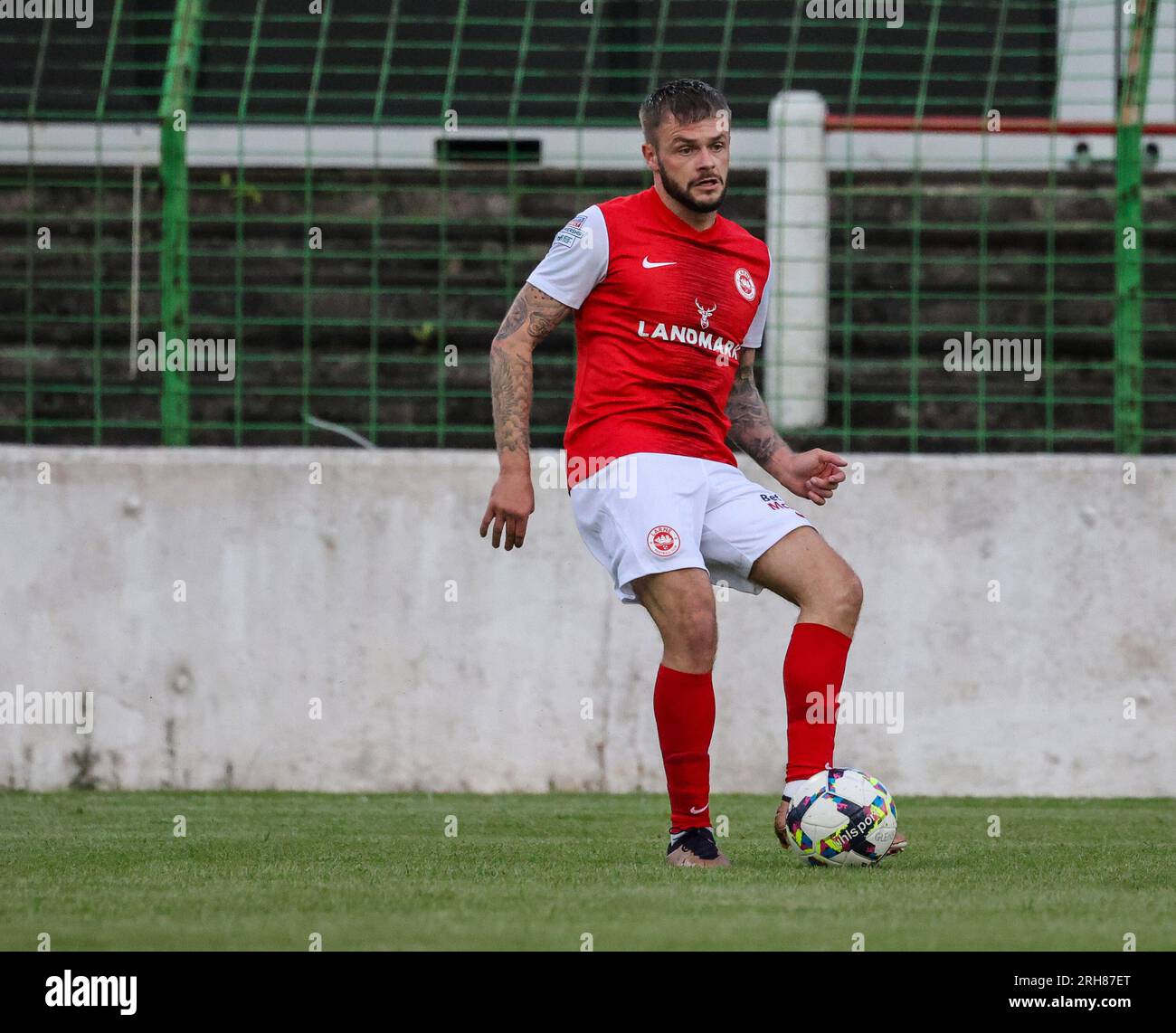 BetMcLean Oval, Belfast, Nordirland, Großbritannien. 11 Aug 2023. Sports Direct Premiership – Glentoran 1 Larne2, Larne Fußballer, Fußballspieler Andy Ryan. Stockfoto