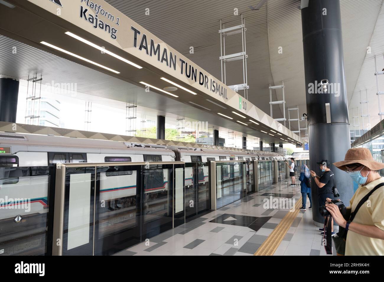 Taman tun Dr Ismail MRT-Station Stockfoto