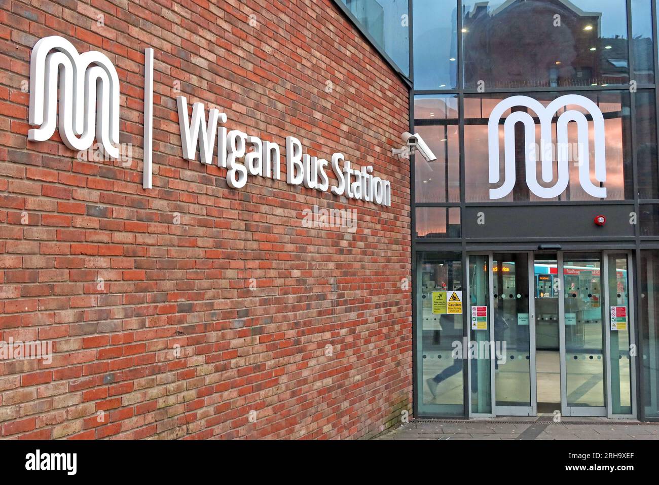 Busbahnhof Wigan, Market St, Wigan, Lancashire, England, UK, WN1 1HX Stockfoto