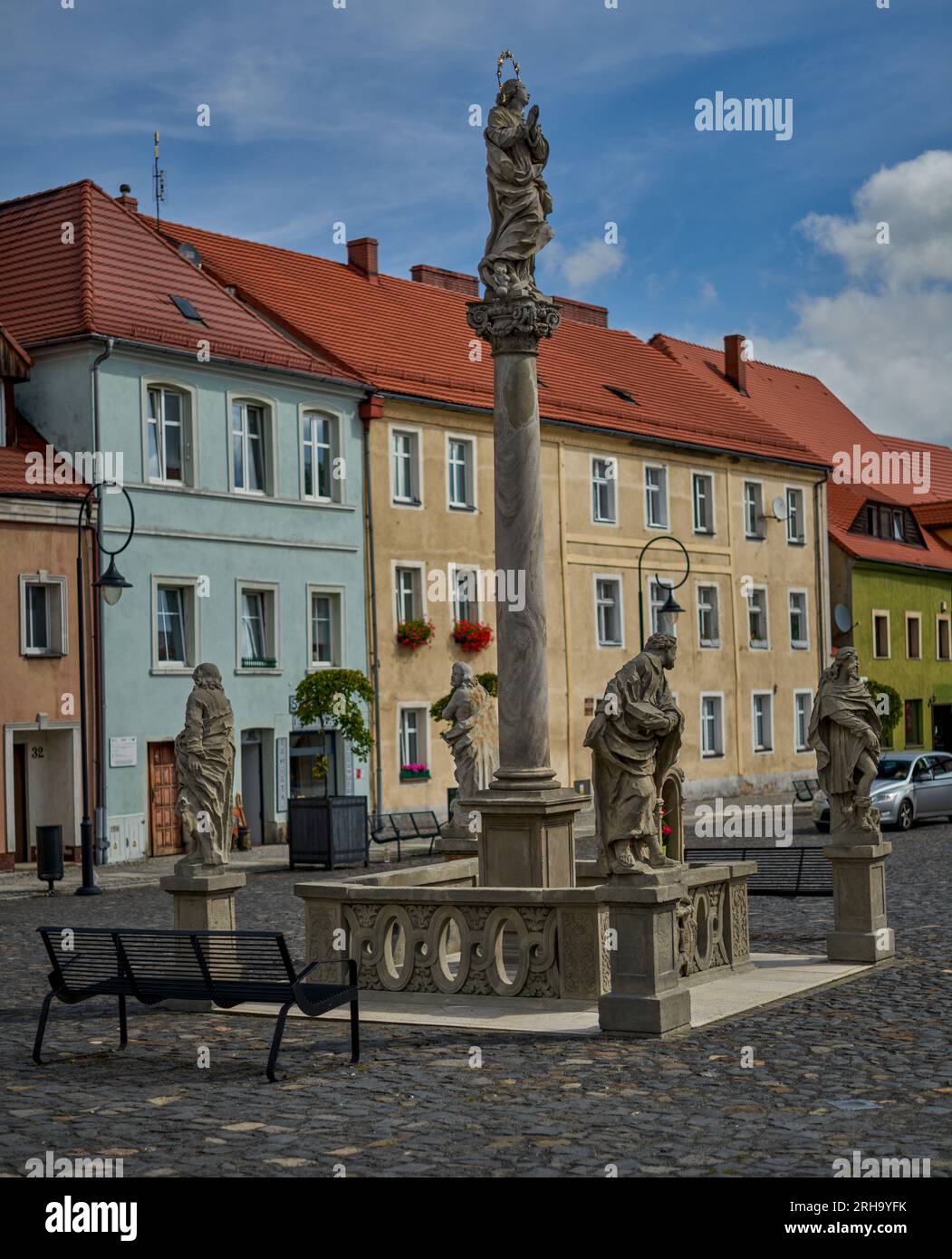 Alte kleine malerische Stadt Lubomierz Niederschlesien Polen Stockfoto