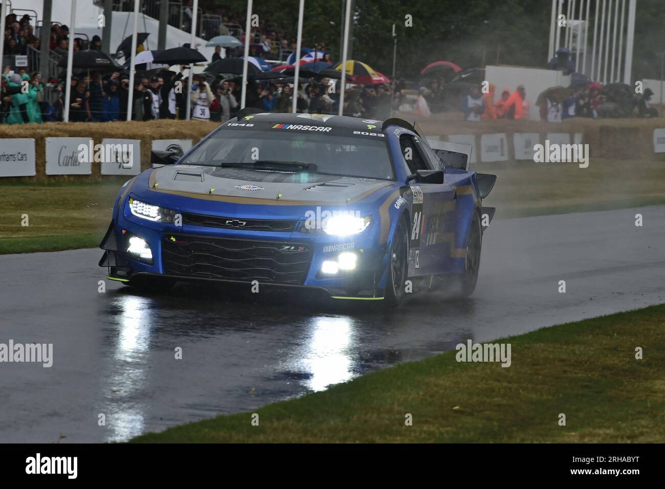 Jenson Button, Mike Rockenfeller, Chevrolet Camaro ZL1, 75 Jahre NASCAR, National Association for Stock Car Racing, Racing Machines from the Good o Stockfoto
