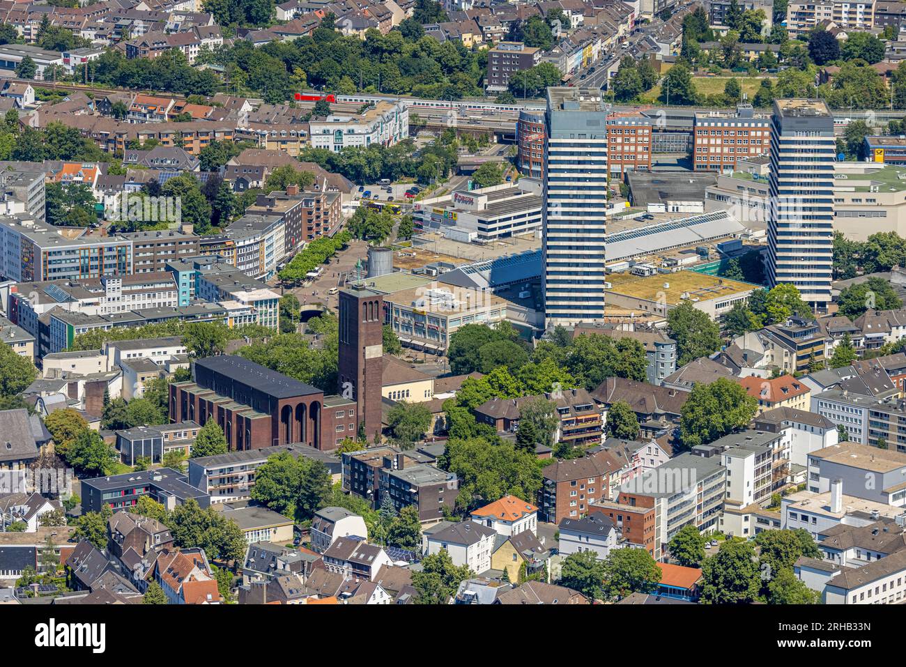 Luftaufnahme, St. Mariae Geburt Katholische Kirche, Forum City Hochhäuser, Hans-Böckler-Platz, Altstadt I, Mülheim an der Ruhr, Ruhrgebiet, Norden Stockfoto