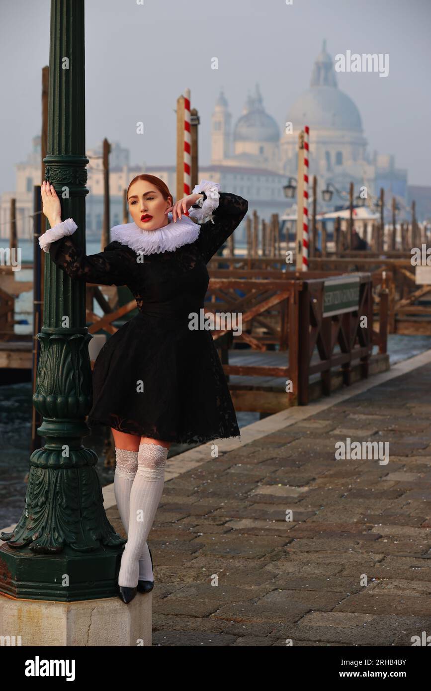 Tänzerin, Ballett, Karneval Venedig, Karneval Venedig, Schönheit, Carnevale di Venezia, Masken in Venedig, Venedig Frau, Kleidern und schöne Frauen Stockfoto