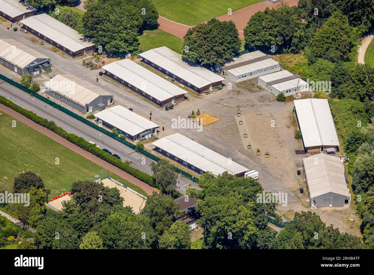 Luftaufnahme, Flüchtlingsdorf Saarn im Sportpark Sarner Ruhraue, Saarn, Mülheim an der Ruhr, Ruhrgebiet, Nordrhein-Westfalen, Deutschland, DE, Europa, Stockfoto