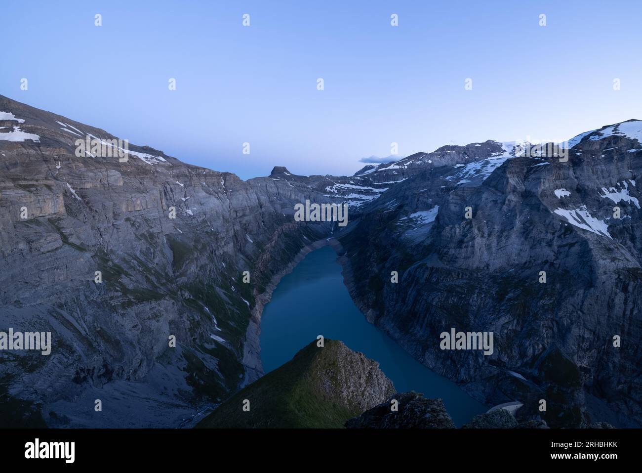 Fantastische Aussicht auf die Gipfel der alpen in der Schweiz. Wunderschöne Landschaft an einem der schönsten Orte der Welt. Stockfoto