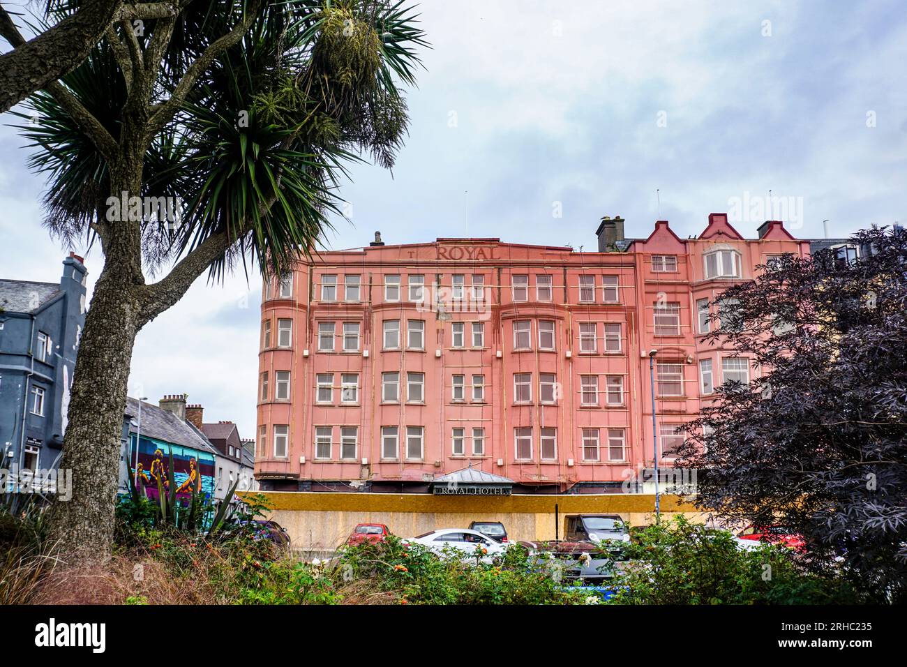 Das Bangor Royal Hotel in Bangor, County Down, Nordirland. Das 1773 erbaute Hotel wurde 2014 geschlossen. Für diesen Standort sind Wohnungen geplant. Stockfoto
