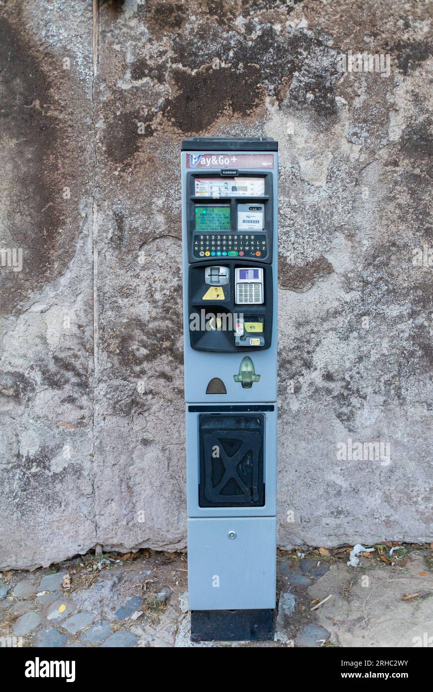 Rom, Latium, Italien, Parkuhr in der Straße von Rom. Stockfoto