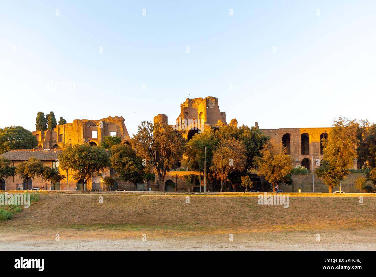 Rom, Latium, Italien, Eine Landschaft mit Foro romano bei Sonnenuntergang Stockfoto