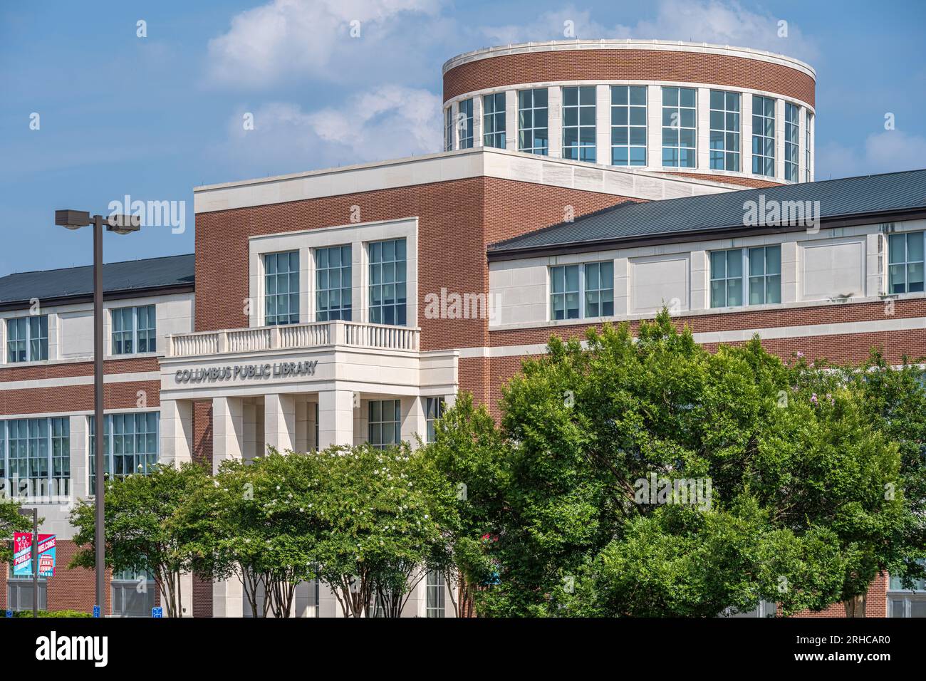 Gebäude der Columbus Public Library in Midtown Columbus, Georgia. (USA) Stockfoto