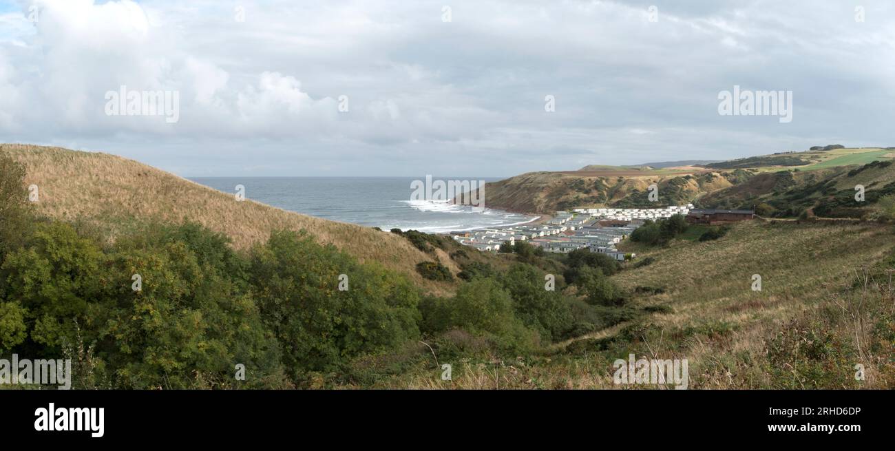 Pease Bay Panorama, Blick nach Süden, von der Zufahrtsstraße genommen. Stockfoto