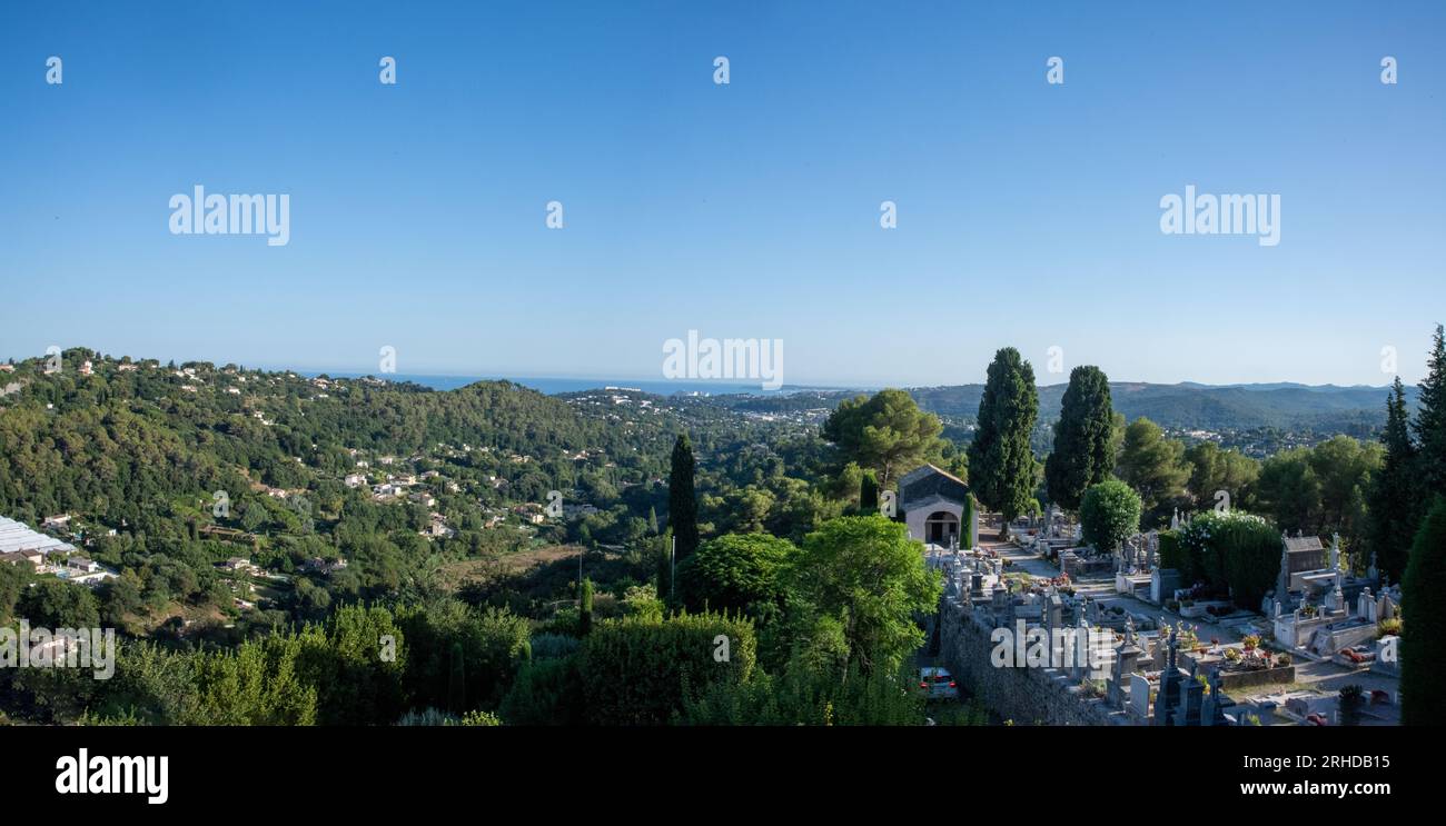 Meerblick von St. Paul de Vence, Frankreich Stockfoto