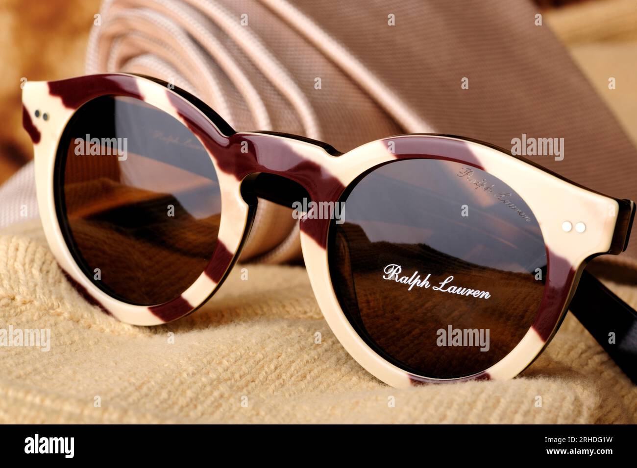 Schönheit, klassisch, Kleidung, Accessoires, Zubehör, Ergänzung, Ralph Lauren, Foto Kazimierz Jurewicz, Lifestyle, Stil, Trends, Luxus, Stockfoto