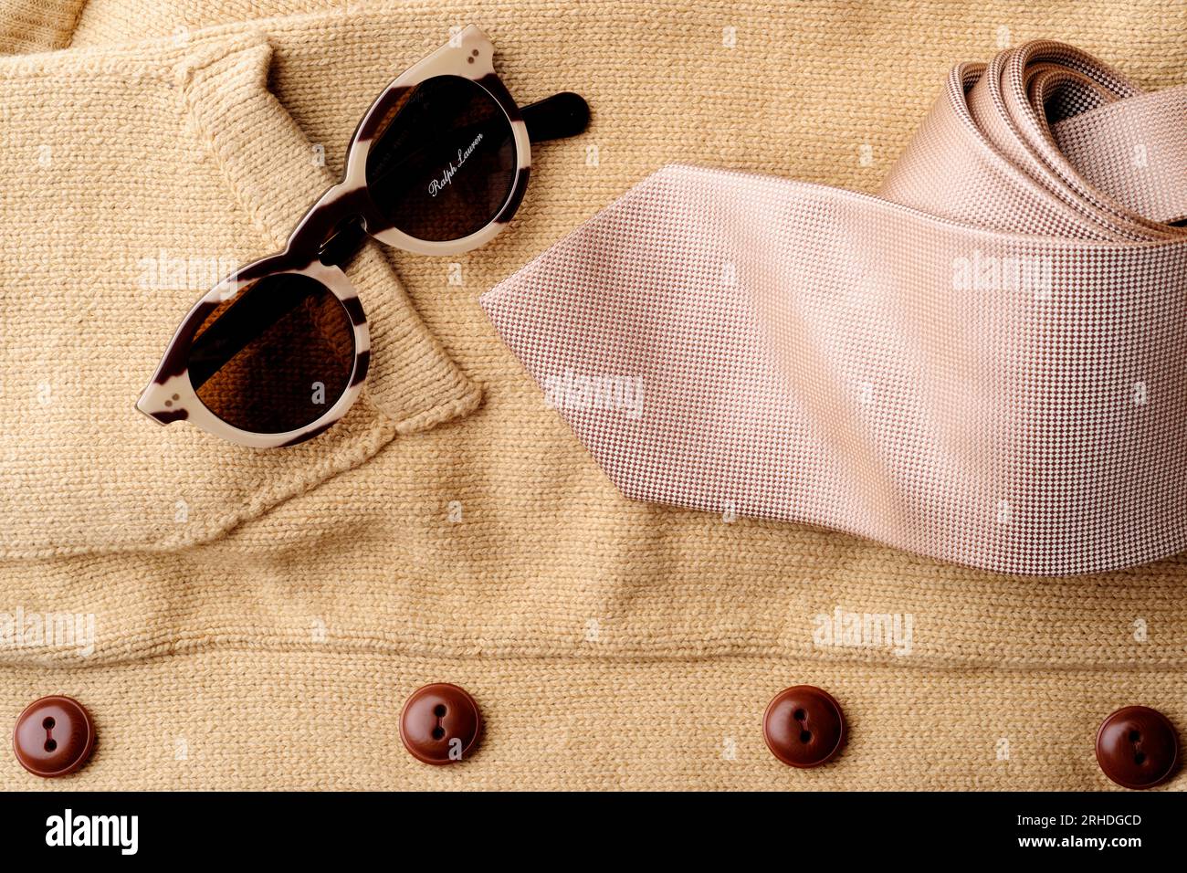 Schönheit, klassisch, schön, tragen, Kleidung, Accessoires, Accessoire, Zusatz, Ralph Lauren, Foto Kazimierz Jurewicz, Lifestyle, Stil, Trends, Luxus, Stockfoto