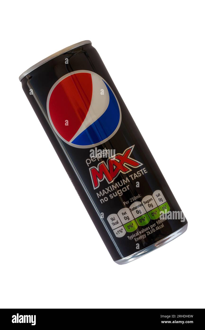 Dose mit Pepsi Max. Geschmack ohne Zucker auf weißem Hintergrund isoliert Stockfoto