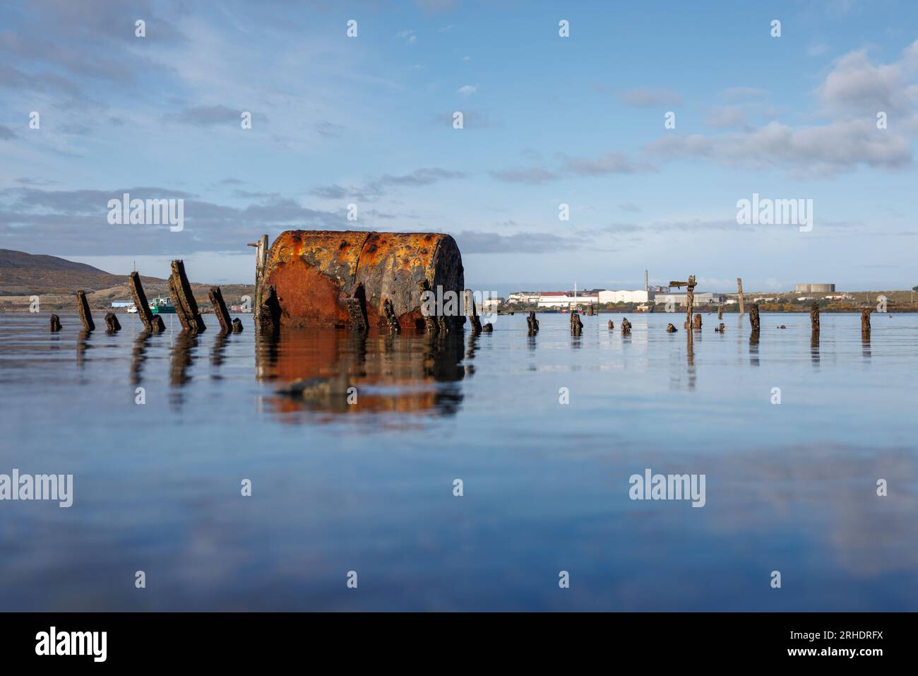 Die Überreste eines Schiffes, das in Bluff New Zealand zerstört wurde Stockfoto