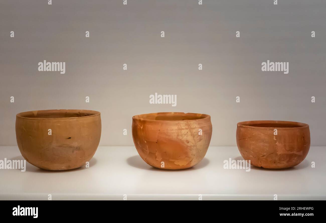 Schüsseln und Becher Töpferei Dilmun - 2050 - 1070 v. Chr. Stockfoto
