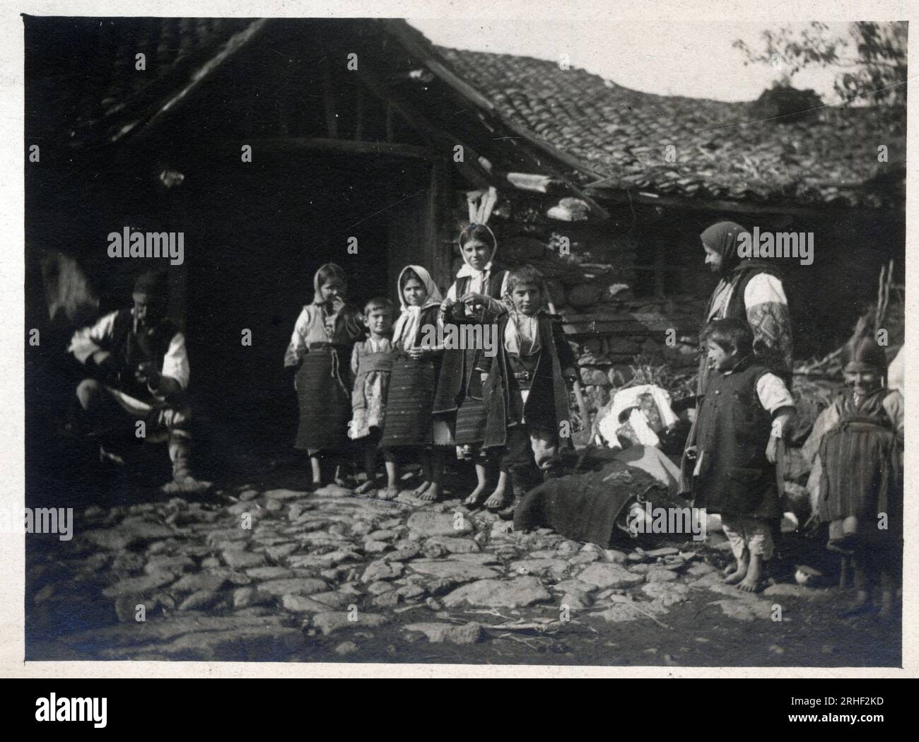 Macedoine, Grece : une famille de paysans - Carte postale 1914-1918 Stockfoto