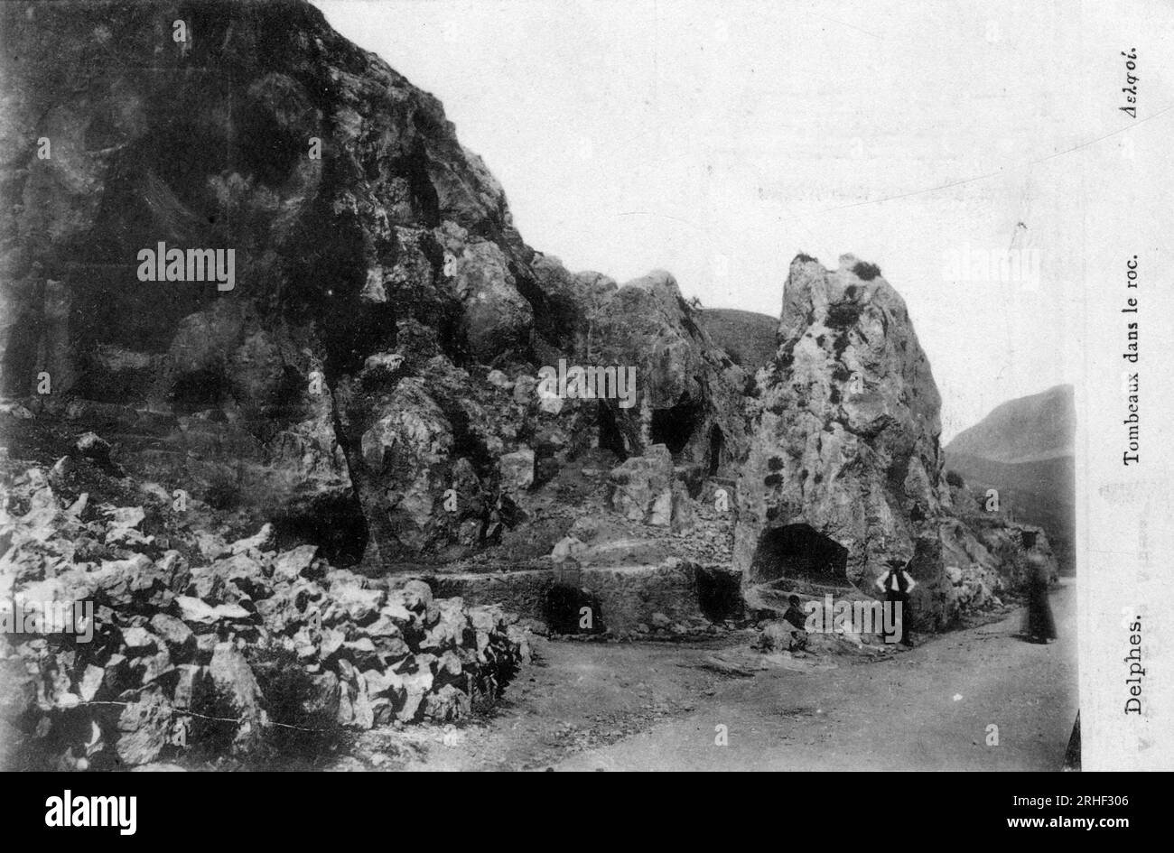 GRECE, Delphes : Tombeaux dans le roc - Carte postale fin 19eme-20eme Siecle Stockfoto