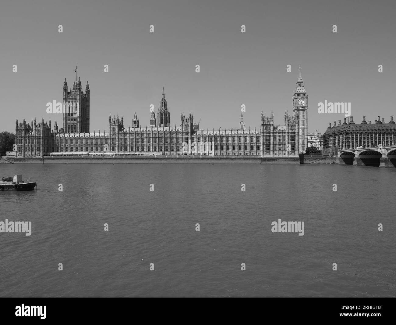 Häuser des Parlaments aka Westminster Palace in London, GB in Schwarz und Weiß Stockfoto