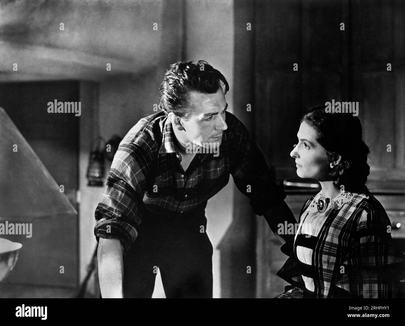 Michael Redgrave, Sybille Binder, am Set des britischen Films, 'Thunder Rock', MGM, 1942 Stockfoto