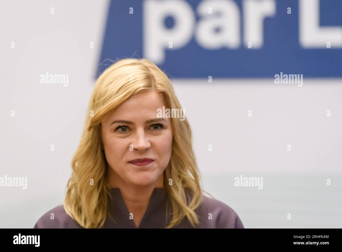 RIGA, Lettland. 16. Aug. 2023. Evika Silina (auf Foto), Sozialministerin, hat angekündigt, neuer Kandidat des Premierministers der politischen Partei Neue Einheit zu sein. Kredit: Gints Ivuskans/Alamy Live News Stockfoto