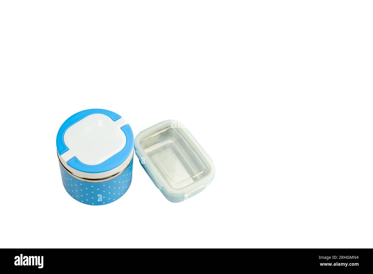 Blauer Lebensmitteltiffin auf weißem isoliertem Hintergrund Stockfoto