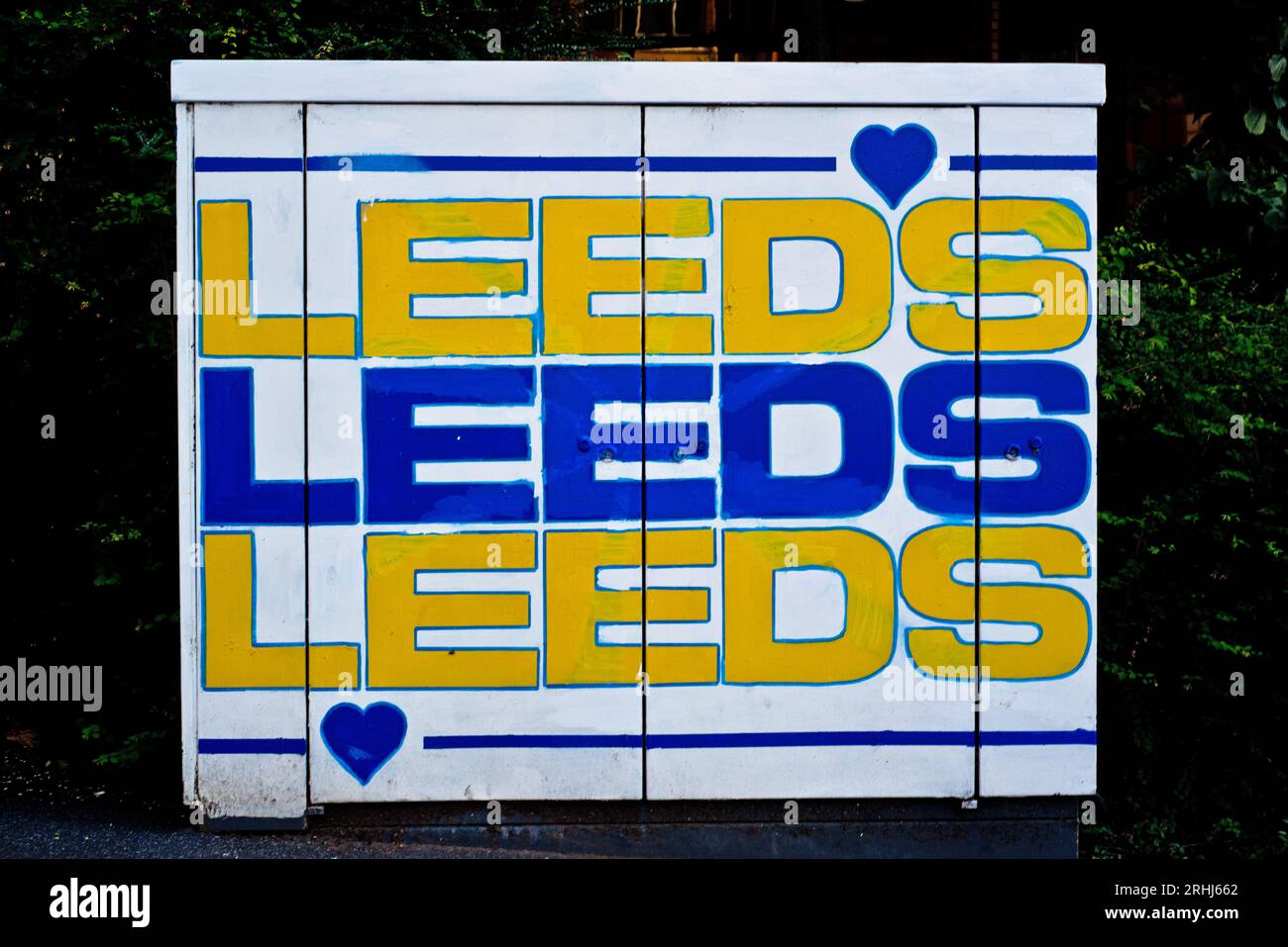 Leeds Football Club Colours Painted Box, Wellington Street, Leeds, England Stockfoto