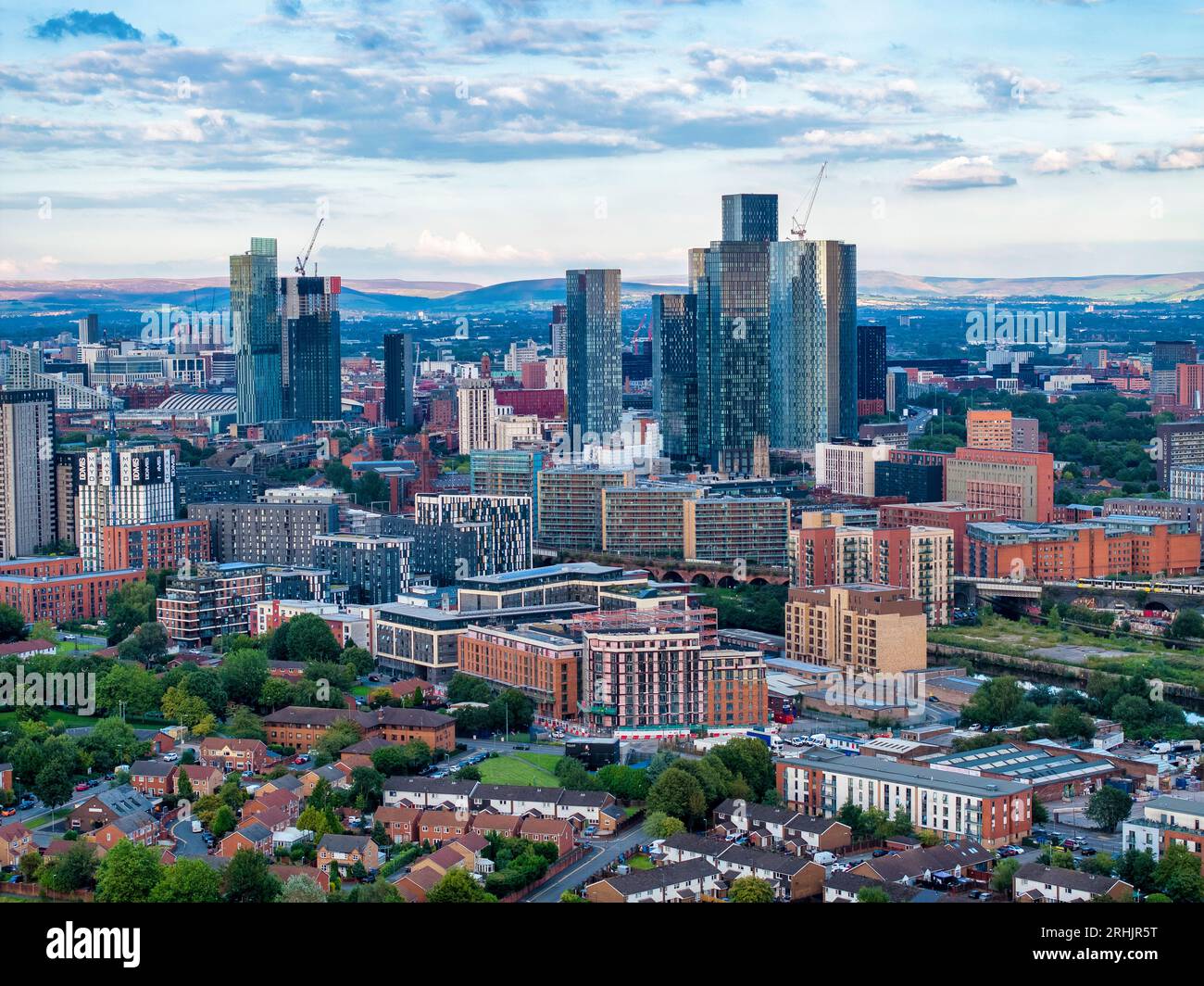 Luftaufnahme der Skyline von Manchester von den Salford Quays Stockfoto