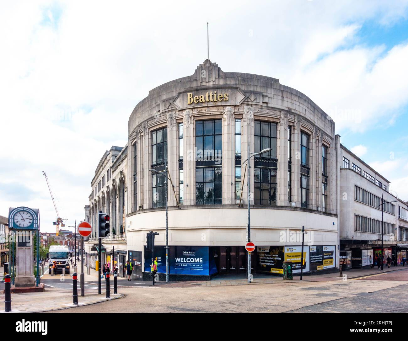 Das Beaties Department Store an der Ecke Darlington Street und Victoria Street in Wolverhampton ist ein Wahrzeichen der Gegend Stockfoto