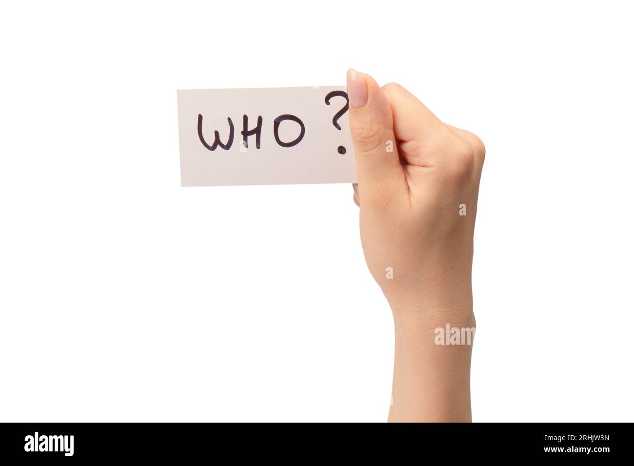 Die auf einer Karte in einer Frauenhand auf weißem Hintergrund schreibt. Stockfoto