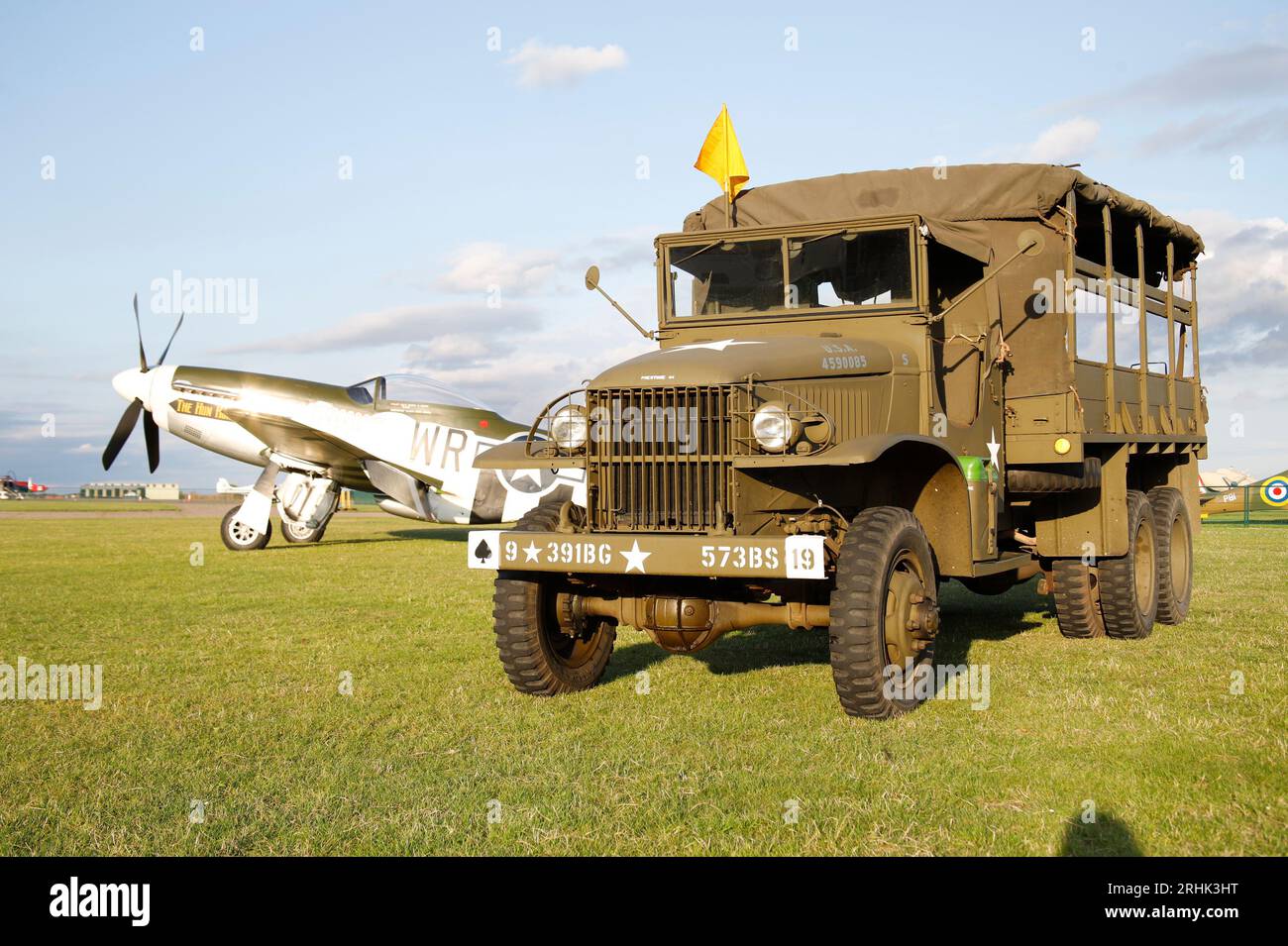 A World war Two P-15 Mustang Fighter plane on Duxford on static Display, Juli 2023 Stockfoto