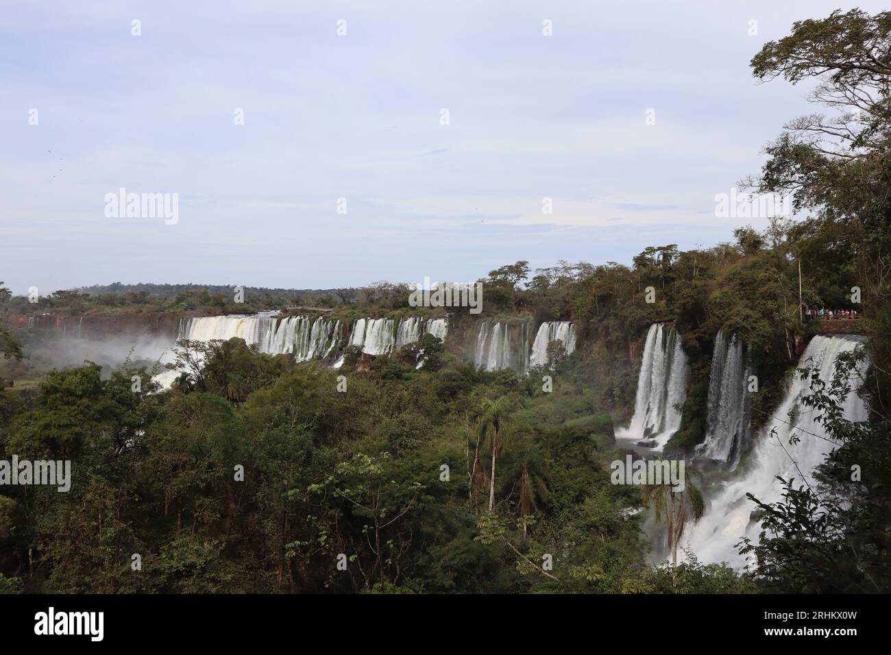 Blick auf die Landschaft der Iguazu Falls Stockfoto