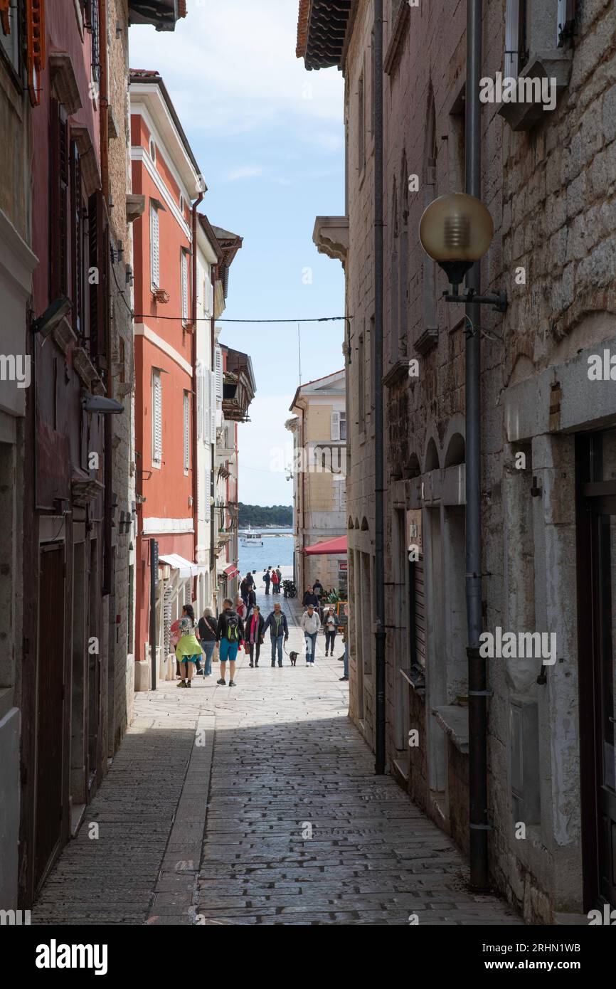 Die Gegend von vrsar mit Einkaufsleuten Stockfoto