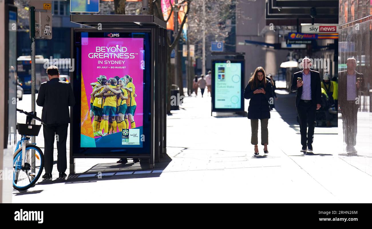 Die Werbung für die Frauen-Weltmeisterschaft ist in Sydney in der ganzen Stadt zu sehen. Bilddatum: Donnerstag, 17. August 2023. Stockfoto