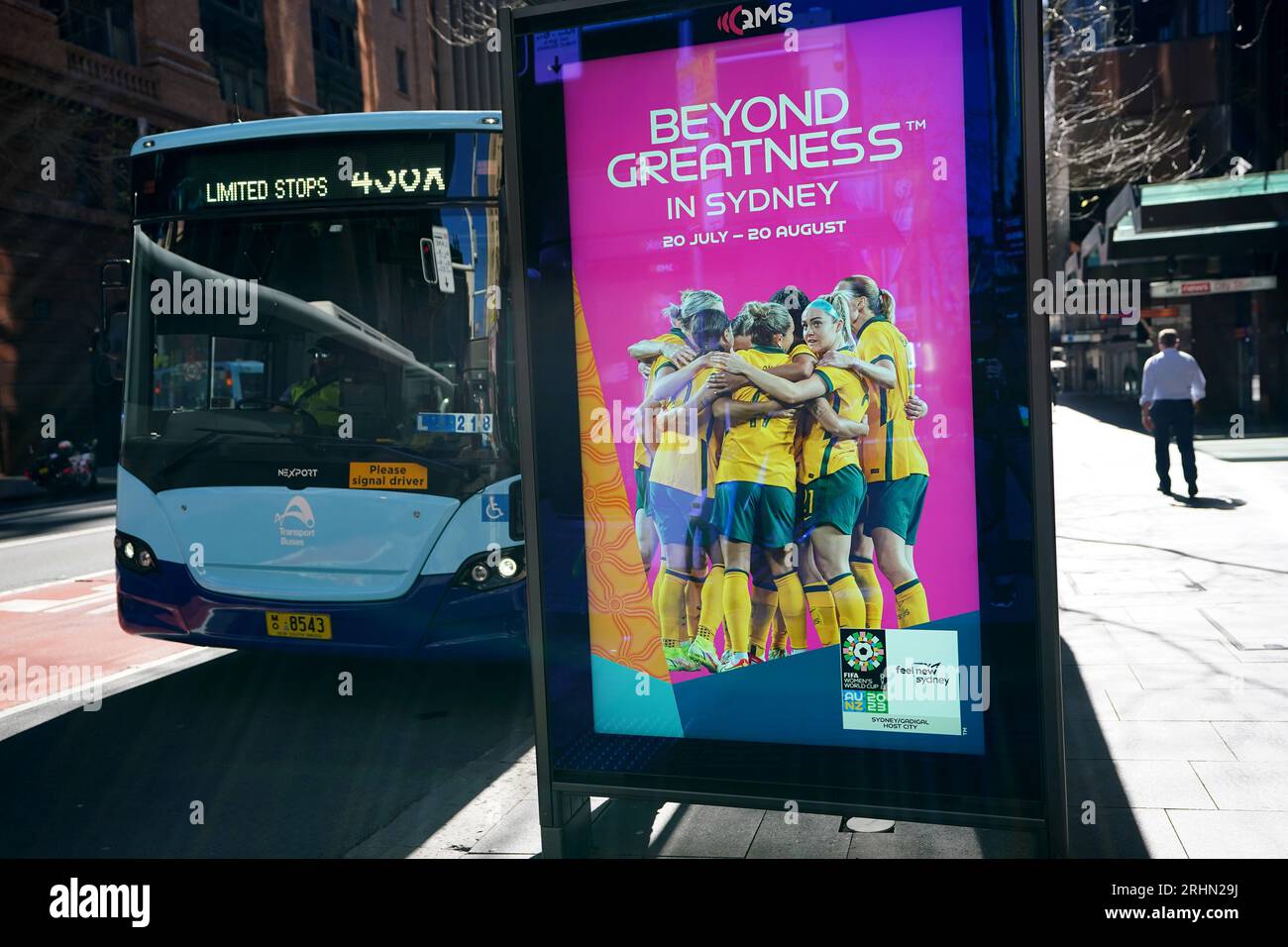 Die Werbung für die Frauen-Weltmeisterschaft ist in Sydney in der ganzen Stadt zu sehen. Bilddatum: Donnerstag, 17. August 2023. Stockfoto