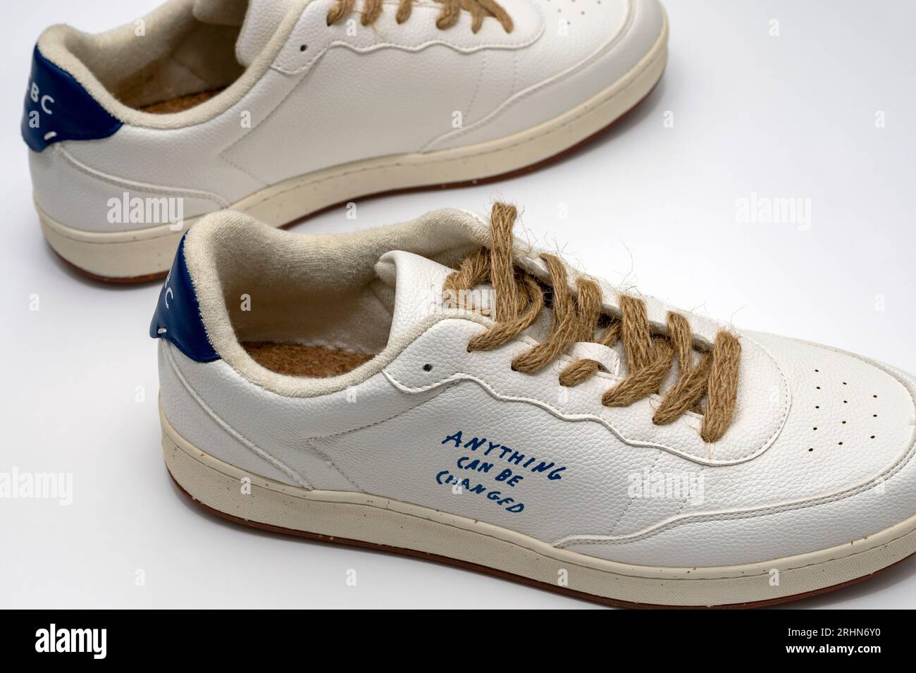 Evergreen ACBC Schuhe aus Hanffasern und recycelten Materialien Stockfoto