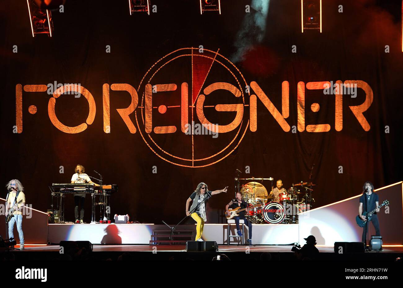 Dallas, USA. August 2023. Dallas, Texas, USA: Mitglieder der amerikanischen Rockband Foreign treten am Freitag, den 11. August 2023 im Dos Equis Pavilion auf. (Foto: Javier Vicencio/Eyepix Group/SIPA USA) Credit: SIPA USA/Alamy Live News Stockfoto