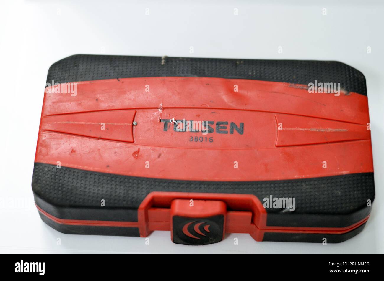 Kairo, Ägypten, Juli, 26 2023: Tolsen Schraubendrehersatz, Schraubendrehergriff, Pozidriv, Torx, Phillips, Schlitz- und einpolige Schraubendreher, Profi Stockfoto