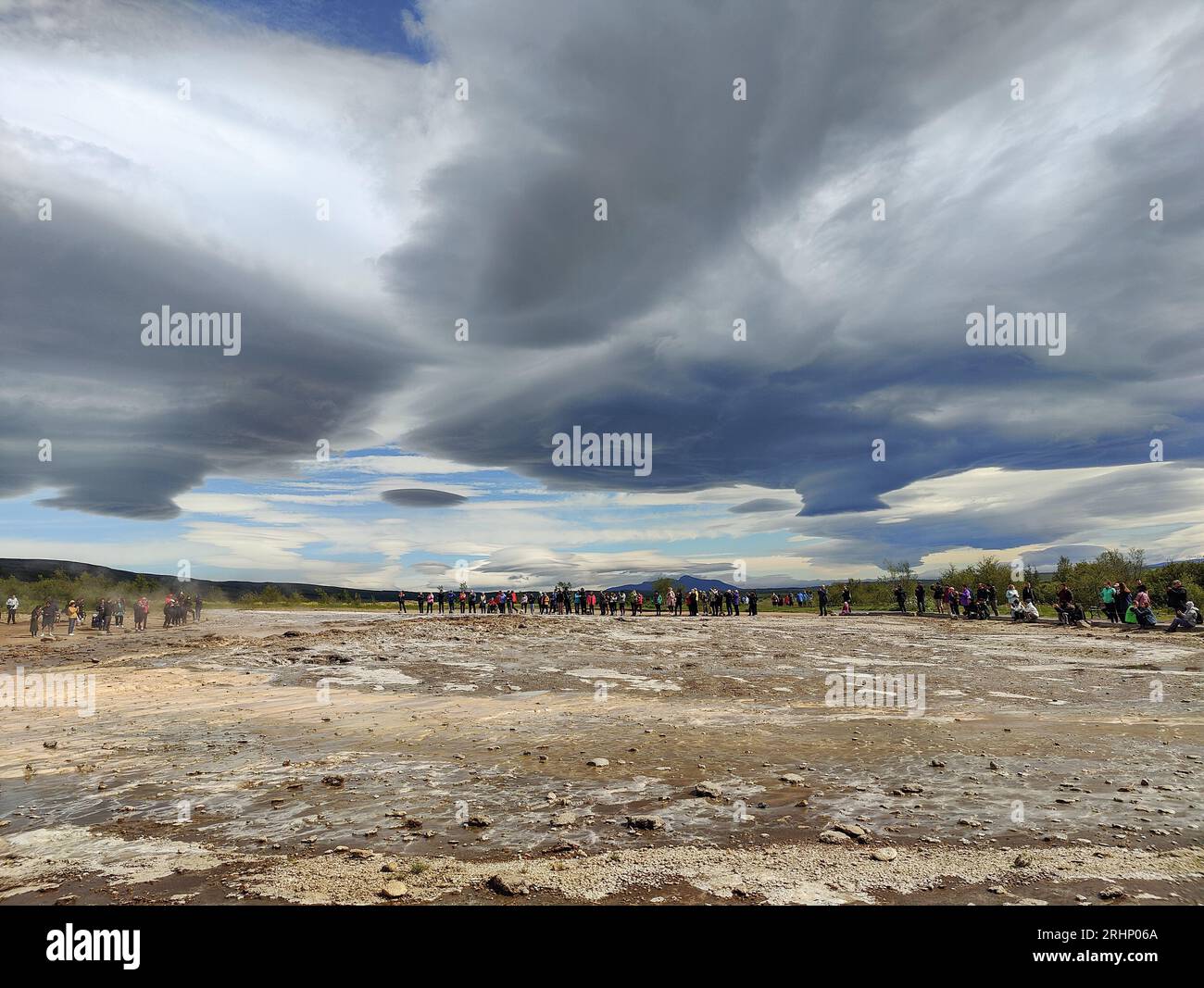 Seltsame Wolkenformationen, Geysir Geothermal Area, Island Stockfoto