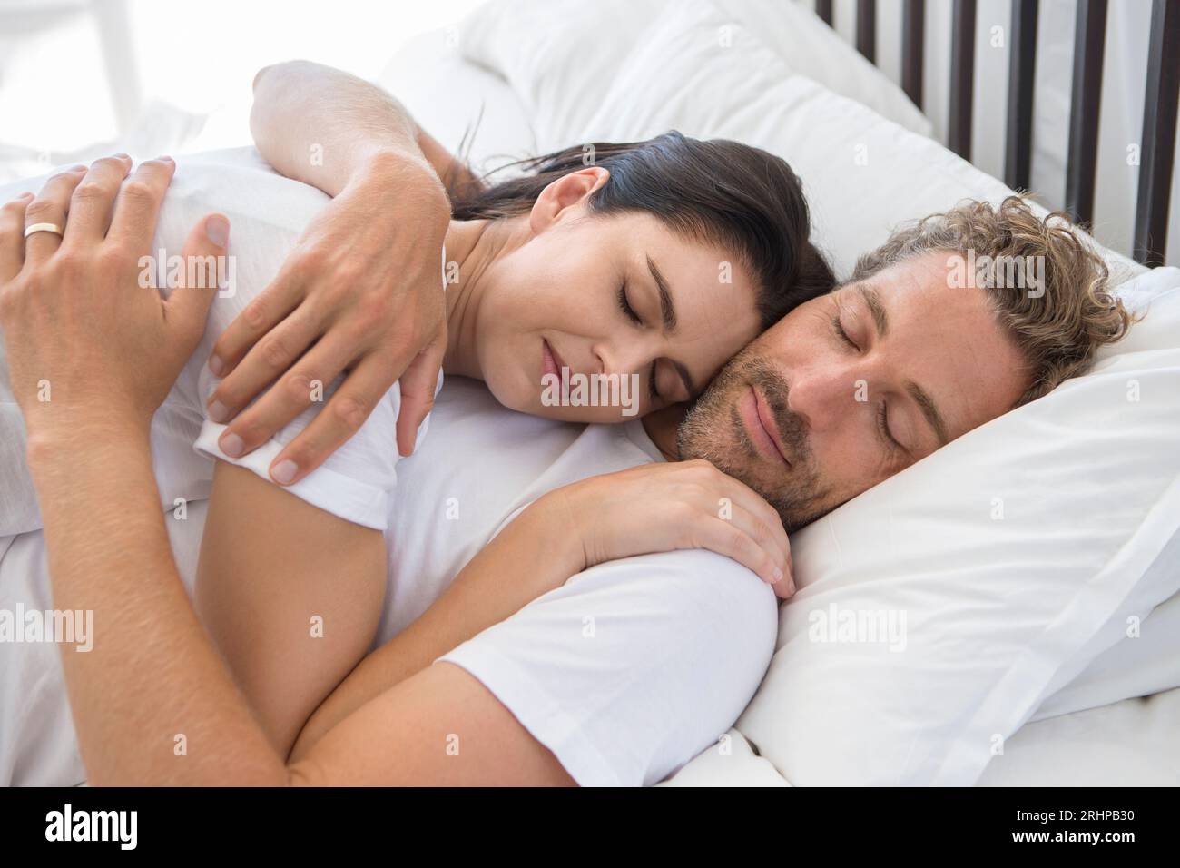 Applying paar Stockfoto