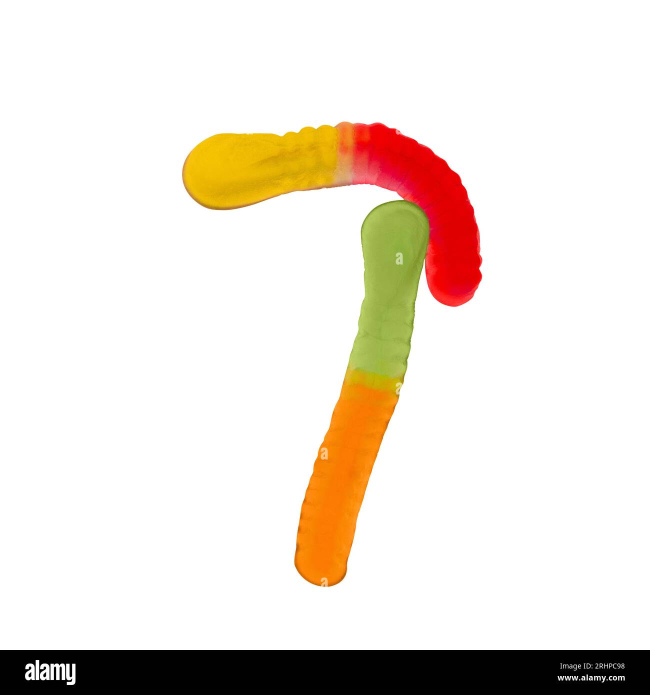 Nummer 7 aus Gummiwürmern und isoliert auf reinweißem Hintergrund. Das Konzept der Lebensmittelnummerierung. Eine Reihe von Süßspeisen-Schriftarten lässt sich leicht stapeln Stockfoto