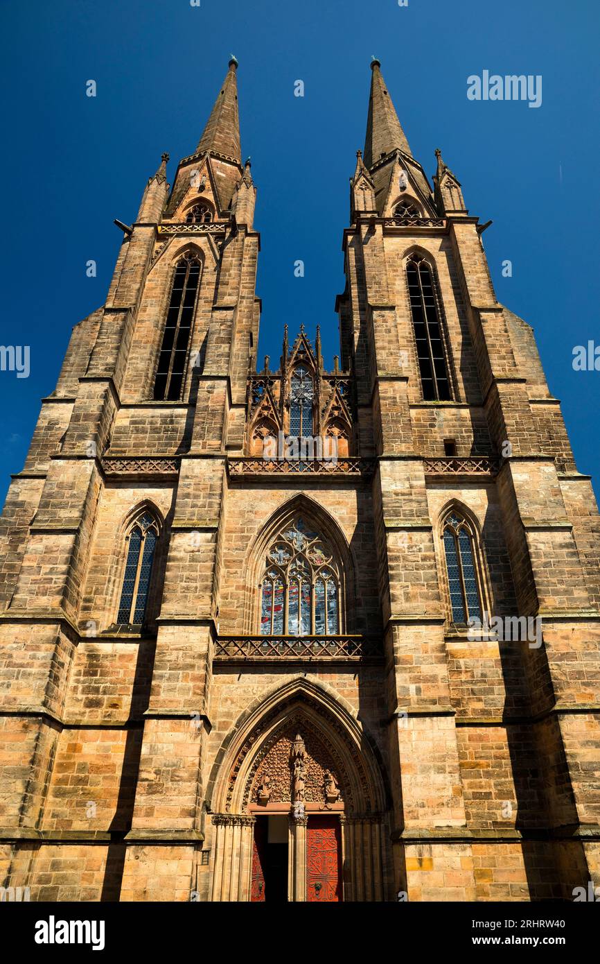 Westlicher Zweiturmkomplex der St. Elisabeth-Kirche, Deutschland, Hessen, Marburg an der Lahn Stockfoto