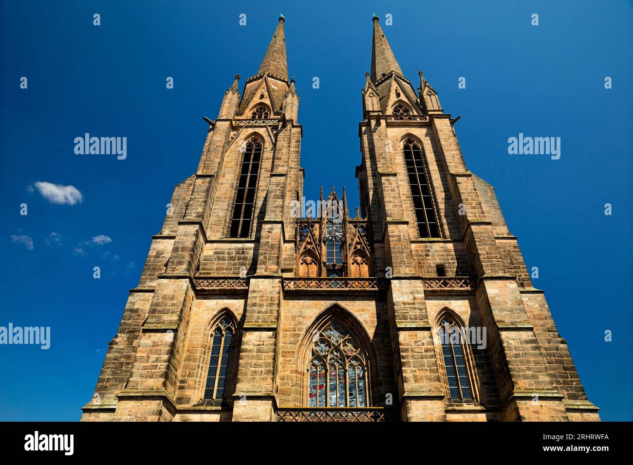 Westlicher Zweiturmkomplex der St. Elisabeth-Kirche, Deutschland, Hessen, Marburg an der Lahn Stockfoto