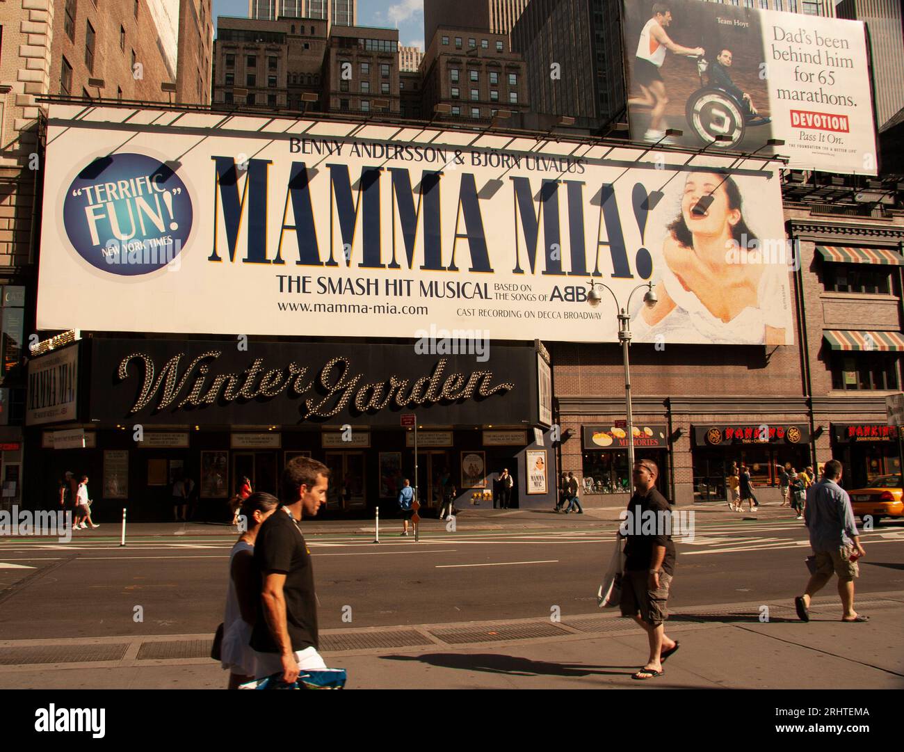 Winter Garden Theater Mit „Mamma Mia!“ Midtown Manhattan West New York City 2009 Stockfoto