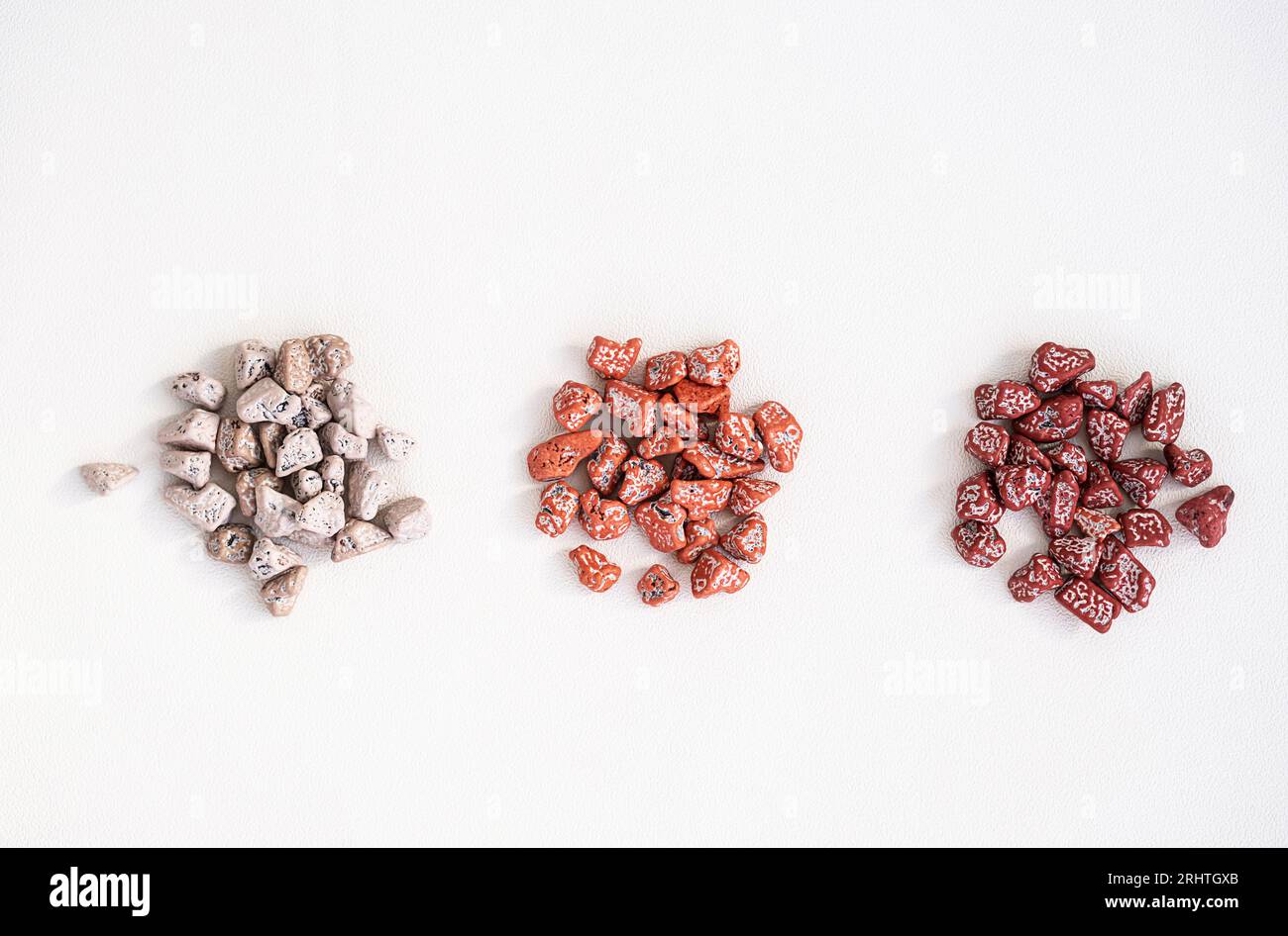 Schokolade Kieselstein. Schokoladenbonbons in Form von Felsen. Stockfoto