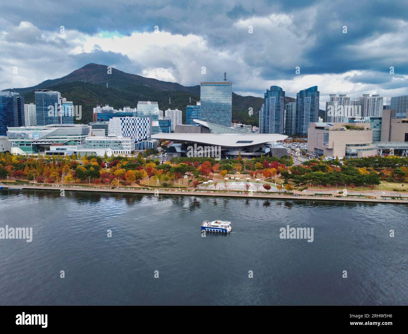Luftaufnahme von Herbstnaru Park, Centum City, Busan, Südkorea, Asien Stockfoto